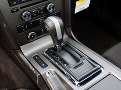 2013款 3.7L 自动 标准型