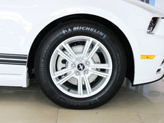 2013款 3.7L 自动 标准型