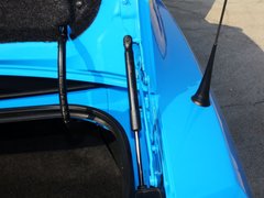 2013款 3.7L 自动 标准型