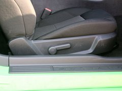 2013款 3.7L 自动 标准型