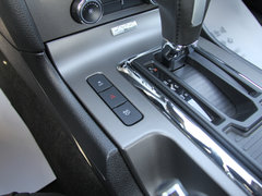 2013款 3.7L 自动 标准型