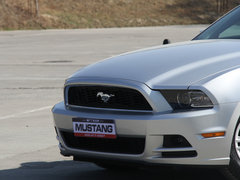 2013款 3.7L 自动 标准型