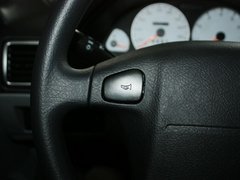 2012款 1.3L 手动 致富版