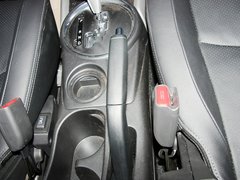 2013款 2.0 自动 两驱豪华版 5座