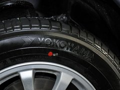 2013款 2.0 自动 两驱豪华版 5座