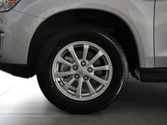 2013款 2.0 自动 两驱豪华版 5座