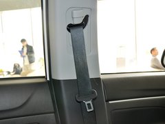 2013款 2.0 自动 两驱豪华版 5座