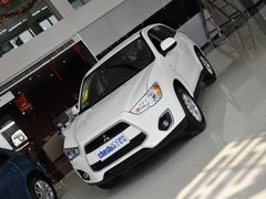 2013款 2.0 自动 两驱豪华版 5座