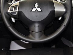 2013款 2.0 自动 两驱豪华版 5座