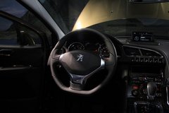 2013款 1.6T 自動(dòng) THP至尚版 5座