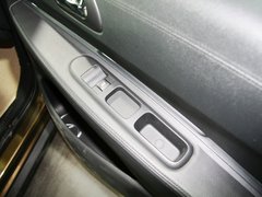 2013款 1.6T 自动 THP至尚版 5座