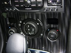 2013款 1.6T 自动 THP至尚版 5座