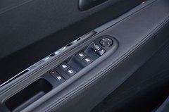 2013款 1.6T 自动 THP至尚版 5座