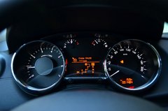 2013款 1.6T 自动 THP至尚版 5座