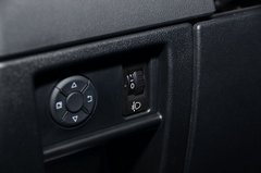 2013款 1.6T 自动 THP至尚版 5座
