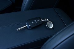 2013款 1.6T 自动 THP至尚版 5座