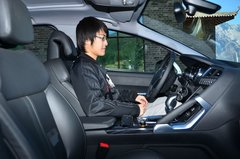 2013款 1.6T 自动 THP至尚版 5座