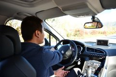 2013款 1.6T 自动 THP至尚版 5座