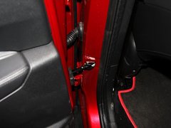 2013款 1.6T 自动 THP至尚版 5座