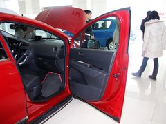 2013款 1.6T 自动 THP至尚版 5座