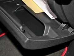 2013款 1.6T 自动 THP至尚版 5座