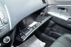 2013款 1.6 手动 两驱标准 5座