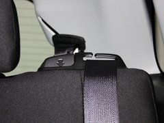 2013款 1.6 手动 两驱标准 5座