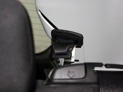 2013款 1.6 手动 两驱标准 5座