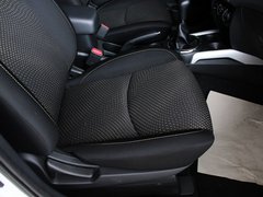 2013款 1.6 手动 两驱标准 5座