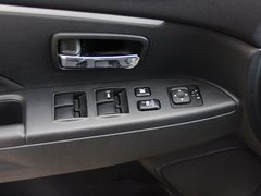 2013款 1.6 手动 两驱标准 5座