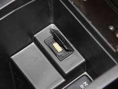 2013款 1.6 手动 两驱标准 5座