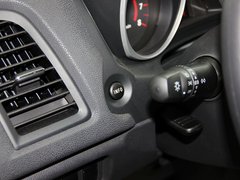 2013款 1.6 手动 两驱标准 5座