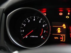 2013款 1.6 手动 两驱标准 5座