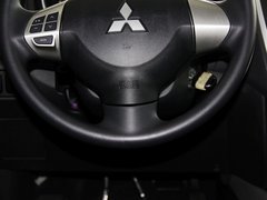 2013款 1.6 手动 两驱标准 5座