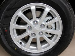 2013款 1.6 手动 两驱标准 5座