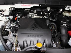 2013款 1.6 手动 两驱标准 5座