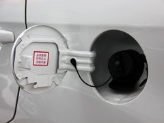 2013款 1.6 手动 两驱标准 5座