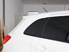 2013款 1.6 手动 两驱标准 5座