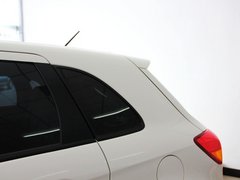 2013款 1.6 手动 两驱标准 5座