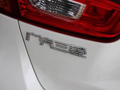 2013款 1.6 手动 两驱标准 5座