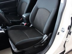 2013款 1.6 手动 两驱标准 5座