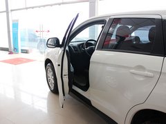 2013款 1.6 手动 两驱标准 5座