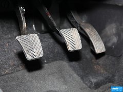 2013款 1.6 手动 两驱标准 5座