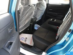 2013款 1.6 手动 两驱标准 5座