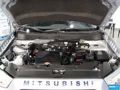 2013款 1.6 手动 两驱标准 5座
