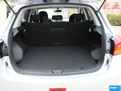 2013款 1.6 手动 两驱标准 5座