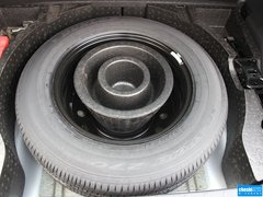 2013款 1.6 手动 两驱标准 5座