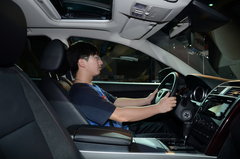 2013款 3.7L 自动 基本型 7座