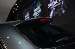 2013款 3.7L 自动 基本型 7座