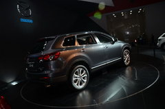 2013款 3.7L 自动 基本型 7座
